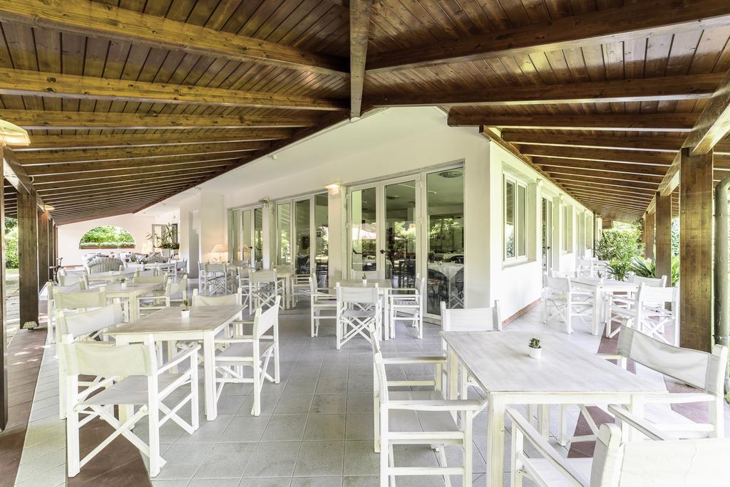 Hotel La Bussola Марина-ди-Масса Экстерьер фото